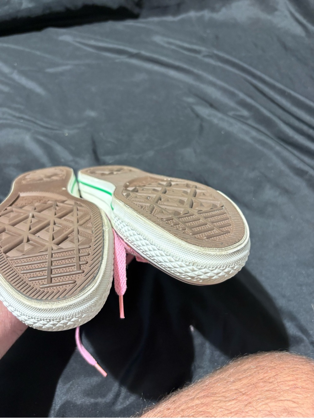Pink Low-Top Women's Canvas Sneakers with Script Print - Picture 7 of 8
